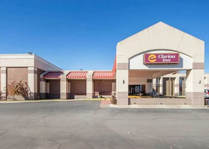 Clarion International Airport 3* Tulsa