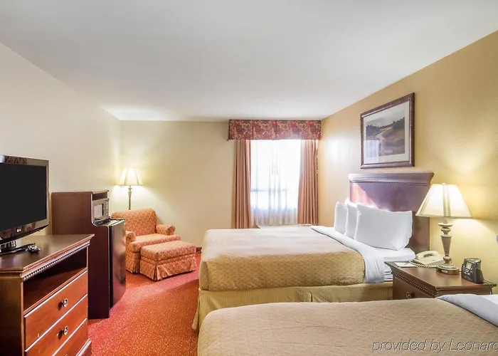 Hotel Clarion International Airport 3*