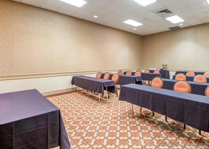 Hotel Clarion International Airport Tulsa