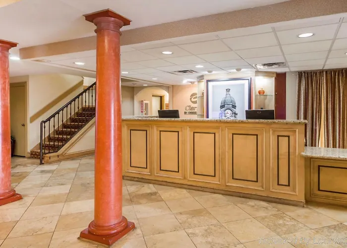 Hotel Clarion International Airport 3*