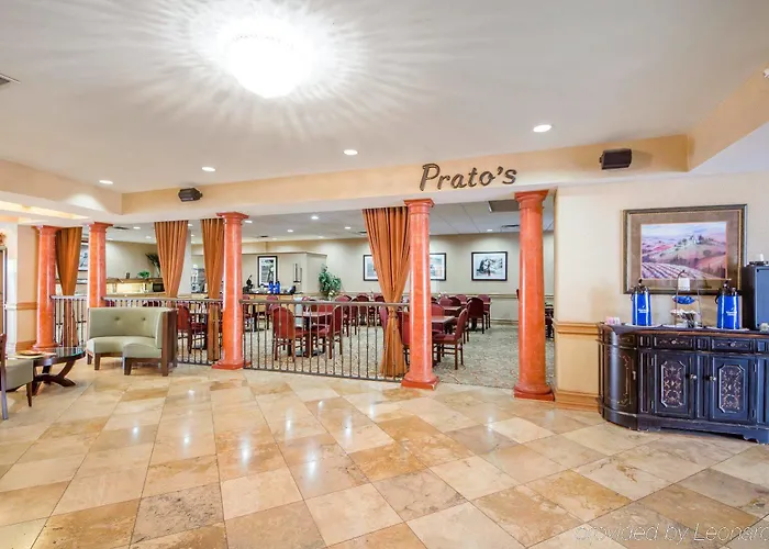 Clarion International Airport Hotel