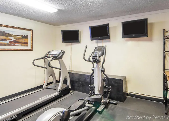 Hotel Clarion International Airport 3*