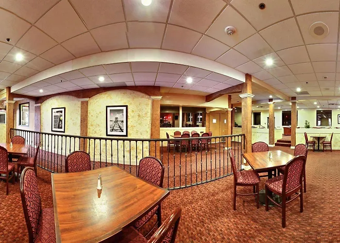 Clarion International Airport Hotel